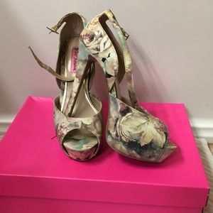 Betsy Johnson Angel Blush ankle strap open toe